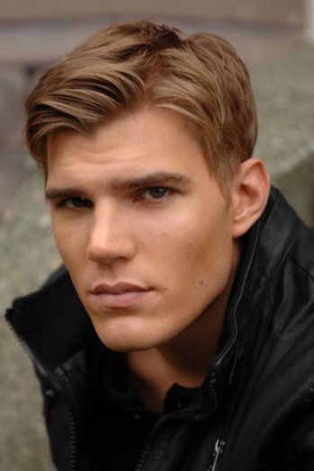 Chris zylka a p