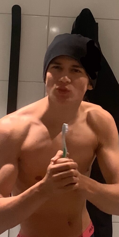 E2B031C4 20BC 464A BA28 78D5B3AD4B9C