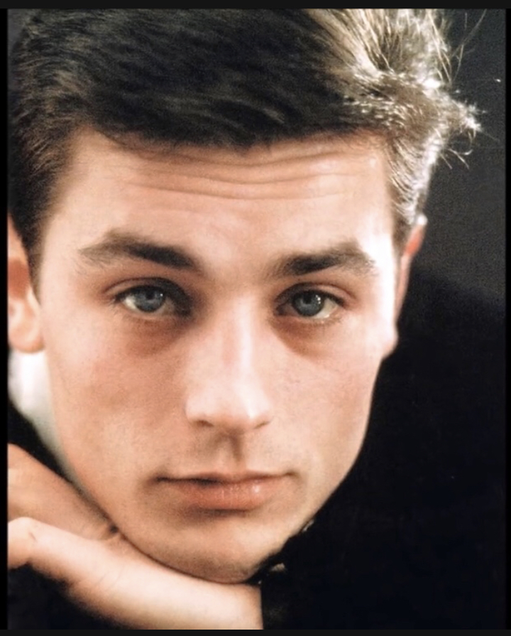 DBF88941 BC8C 400B 91CD 7FA122724702