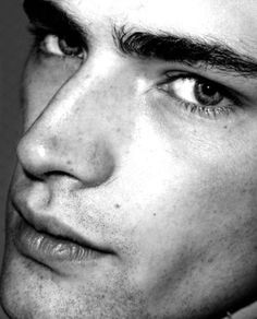 8501c7e7e4c8ee69de8daac2ddd76b6b  sean opry male models