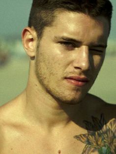 3a97799988e897c1a9ab1ce66867868b  beautiful men
