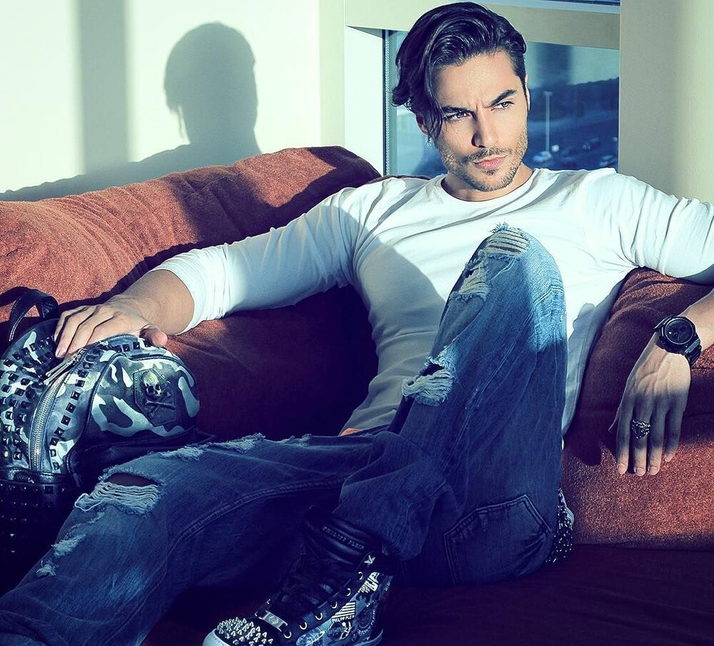 04458147 C0B9 459A 9EE3 953EC311AC98