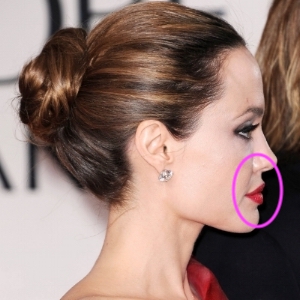 Chignon basso Angelina Jolie