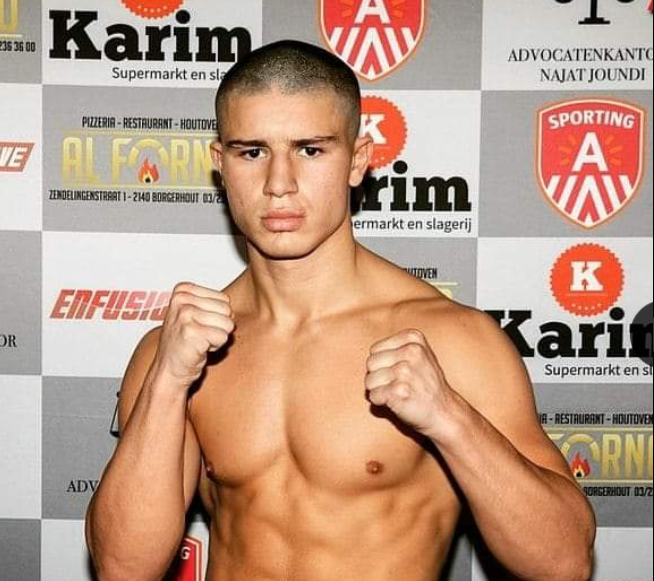 56F07723 9152 4C98 A711 C9A8EB1C890D