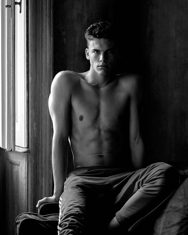200200501 dominik wam 0699 1