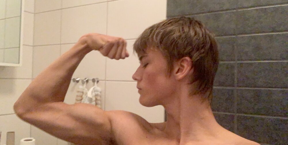 A6B09AC0 26FF 469E AFE1 D09DBB1875CC