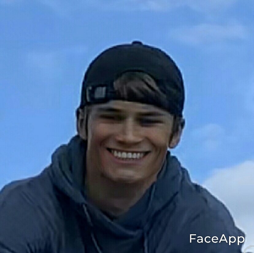 FaceApp 1597285818213