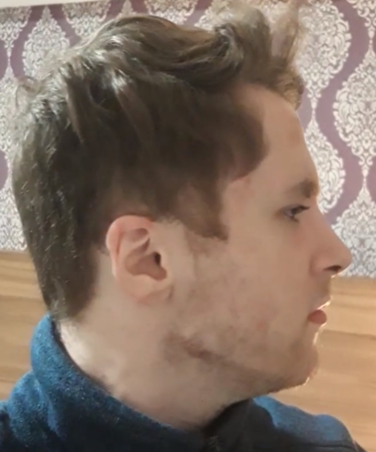 F78C5EA3 38E9 40AB BB51 ED897EB085F5