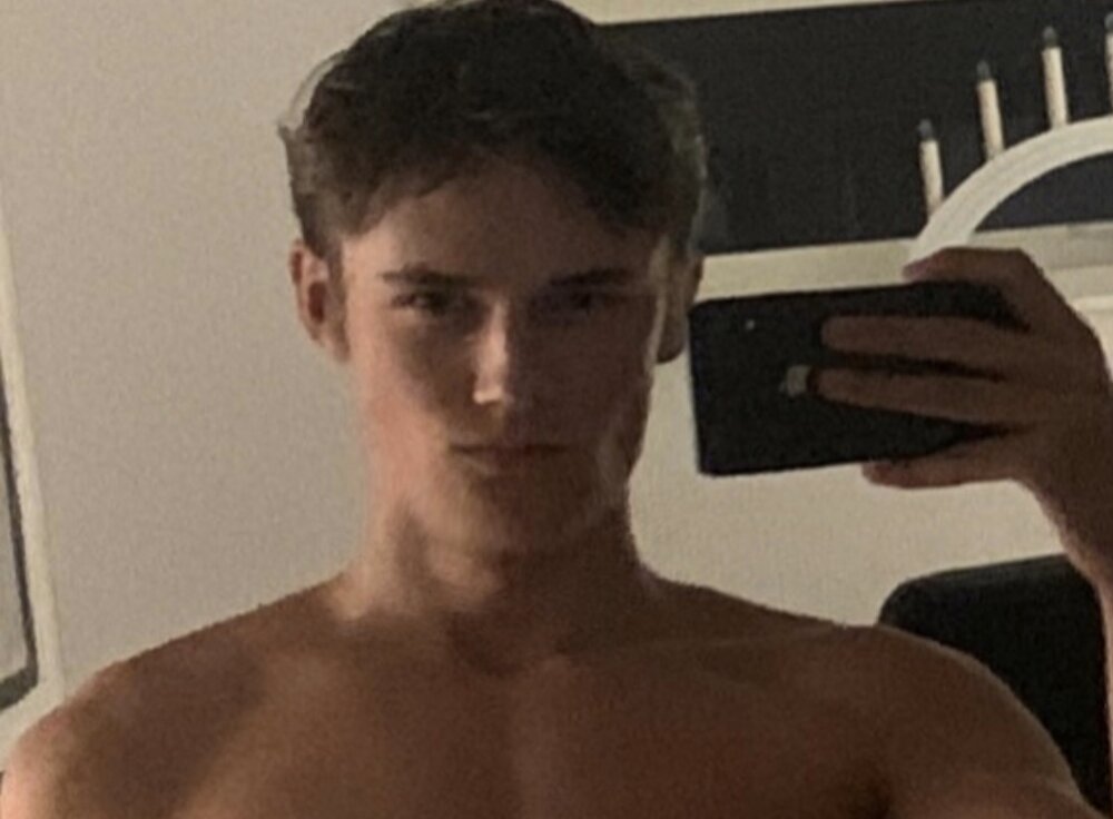 DCF5AD95 9170 45D2 AA84 C3803D8D15E3