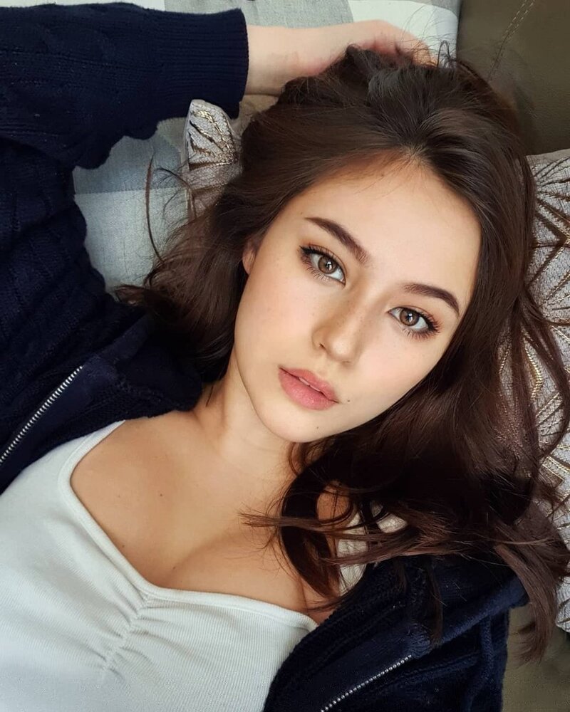 ELez7 eUYAAEfWV