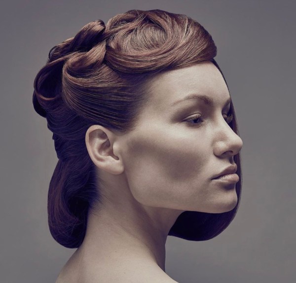 Aurelie rose machoire caree