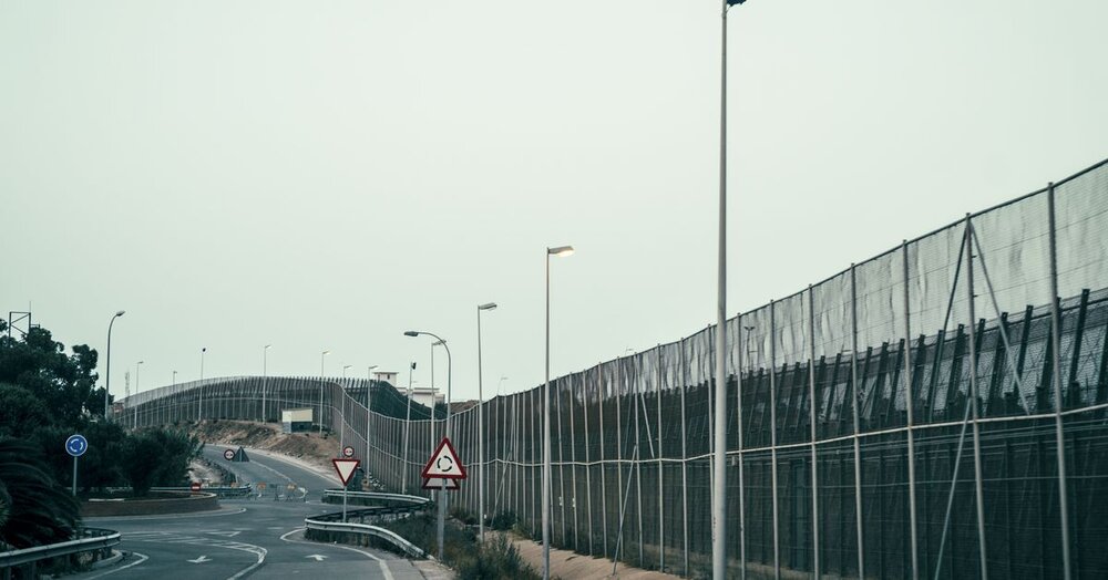 Border Border