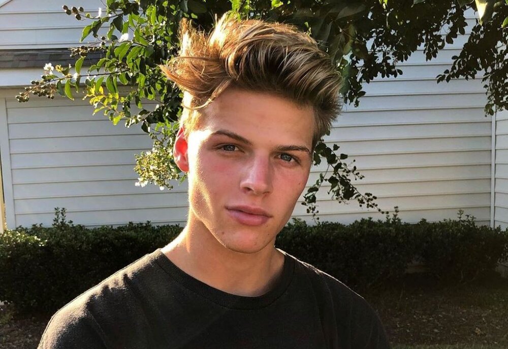 Sam Dezz