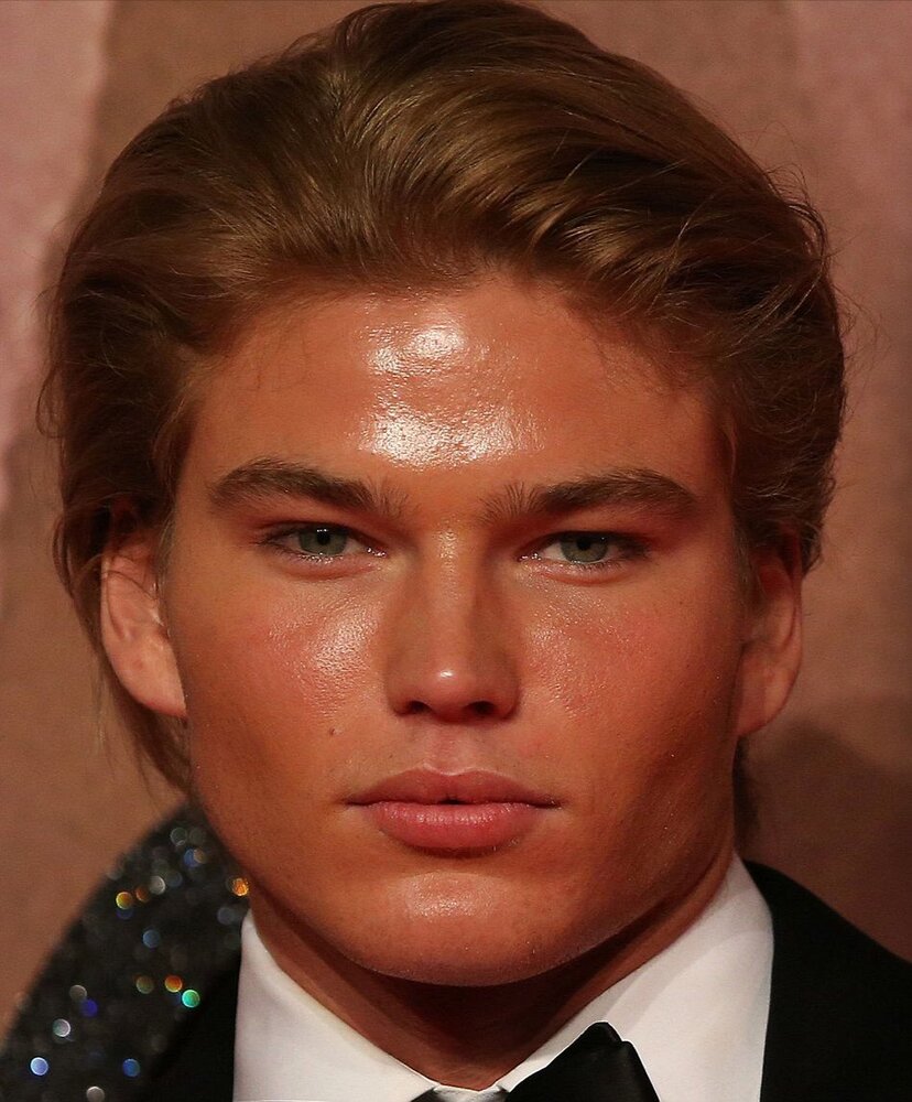 7E3B1652 1960 4915 A93D 48864B2C3C47