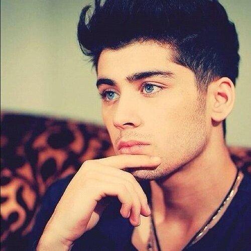 zayn-with-blue-eyes--zayn-malik-nani-duh.jpg