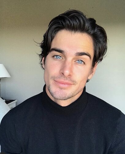 70EE0EA5 3411 46FB A74E 85994CF14E5D