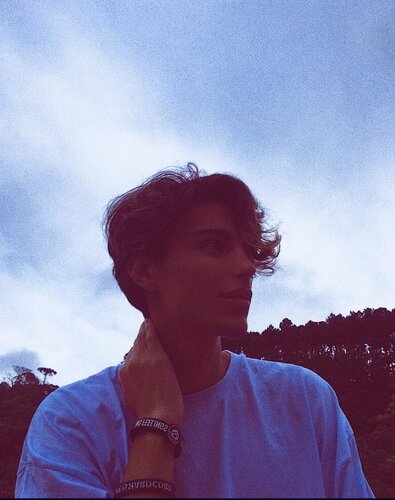 5E95637F 48AA 47C7 BB43 734A2E6BBD0E