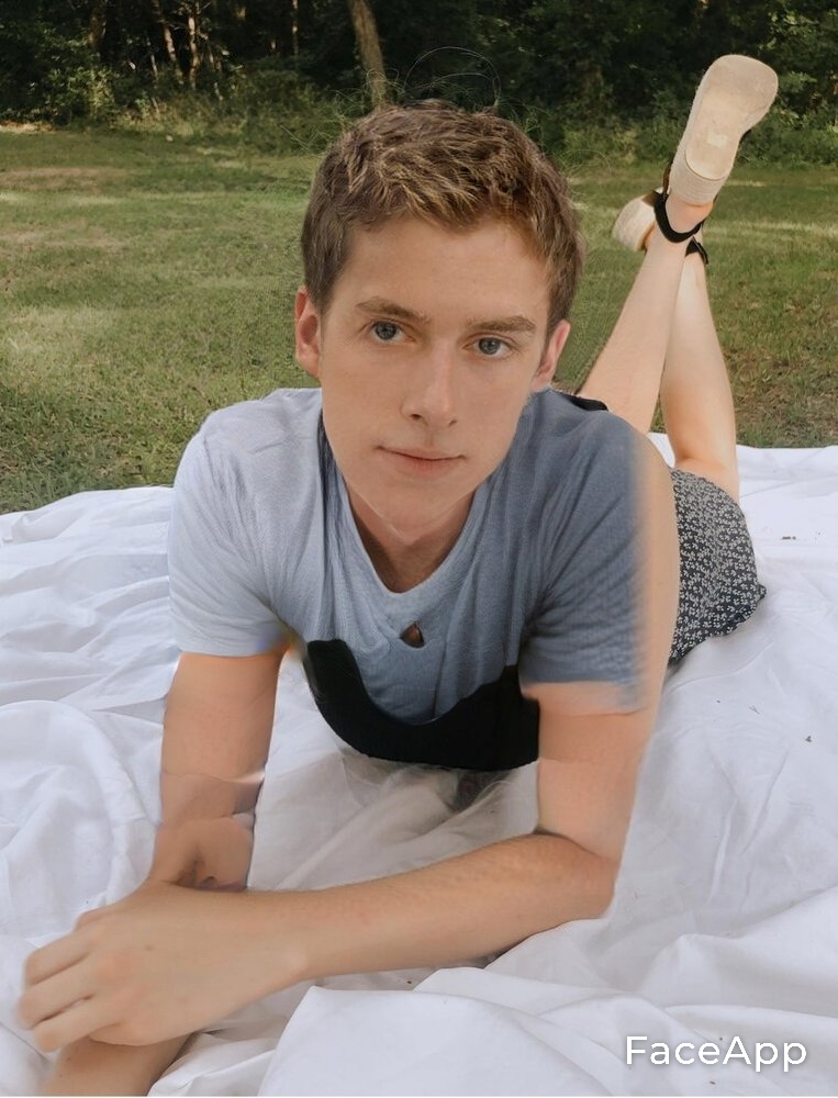 FaceApp 1598933943115