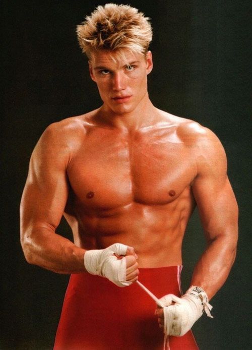 Dolph lundgren is lifting heavy at 601 1512632560