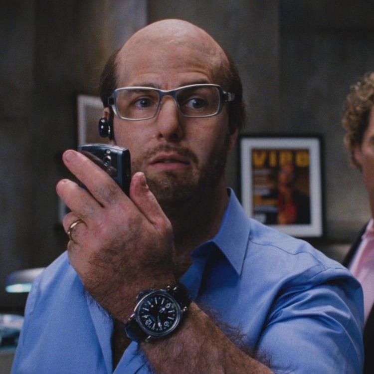 Top gun maverick star tom cruise recreates the iconic les grossman dance moves from tropic thu