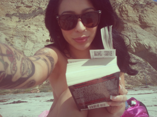 Tumblr m1mll8ABo91r8rrhlo1 500