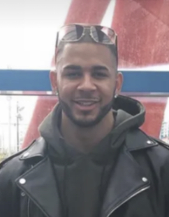 76778723 93D9 4FCF 8229 B7CF4712E67C