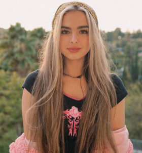 Addison Rae 280x300