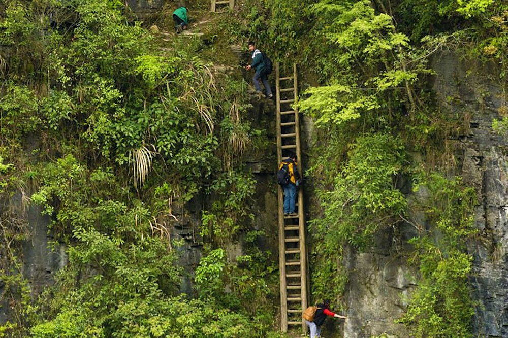 Dangerous journeys Zhang Jiawan Village