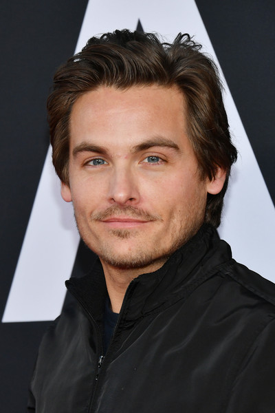 KevinZegersPremiere20thCenturyFoxAdhj1gFMWd uKl