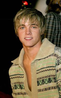 2ea1ca9a02bf9d0ee89205442762da47  guys thoughts jesse mccartney