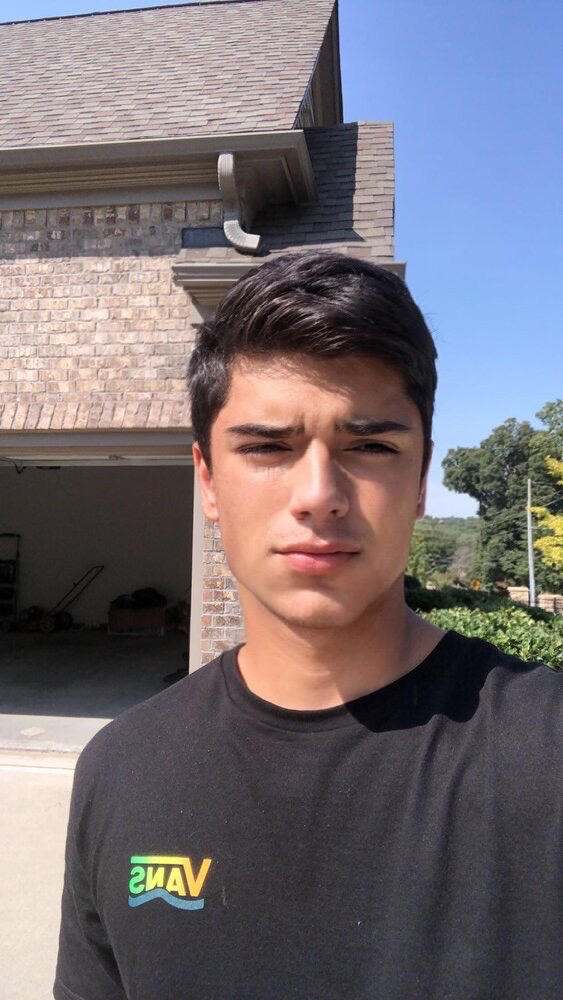 5C1F5E70 F714 4CD6 BE6E E0E3BA2298EC