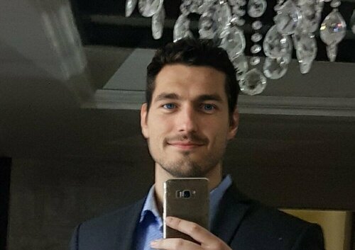 SmartSelect 20200904 175010 FaceApp
