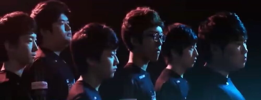 F184E1F0 685E 402D 98B1 4E6D3C585115