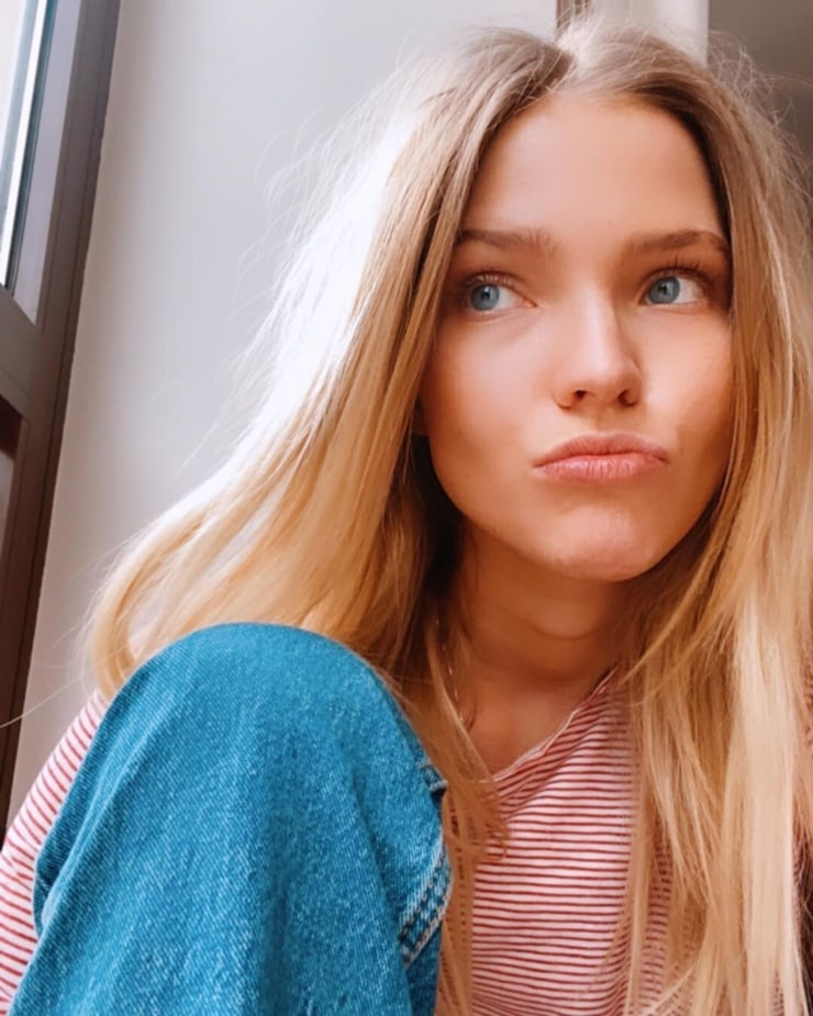740full sasha luss 2