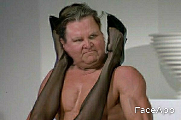 FaceApp 1602168468623