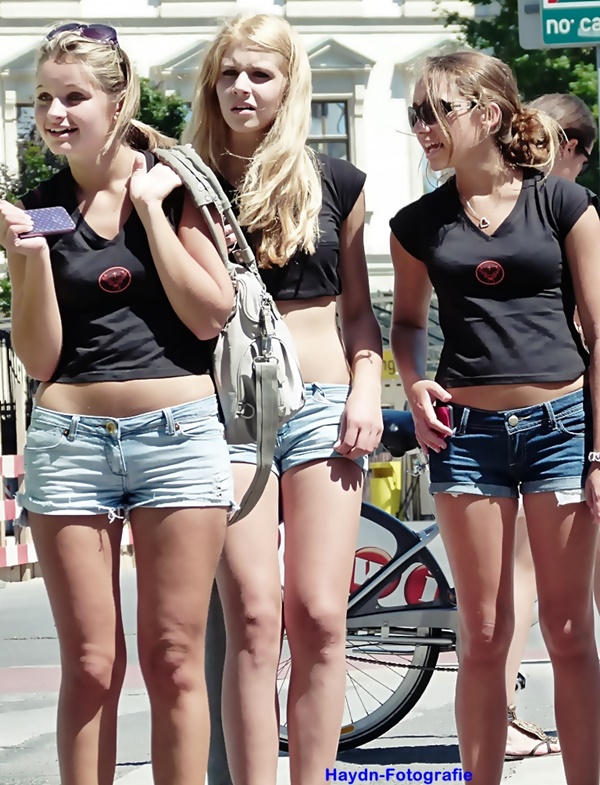 Girls in hot pants 45