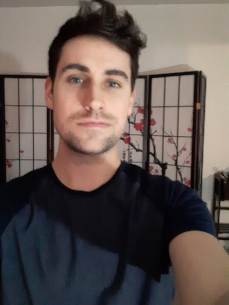 FaceApp 1602628360095