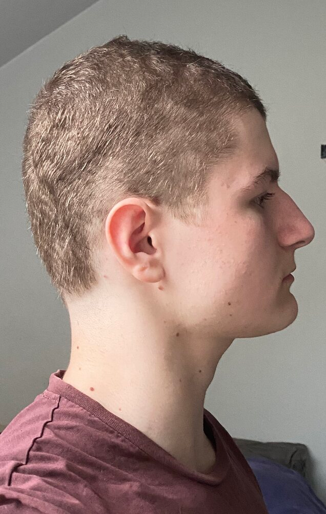 1602936671936