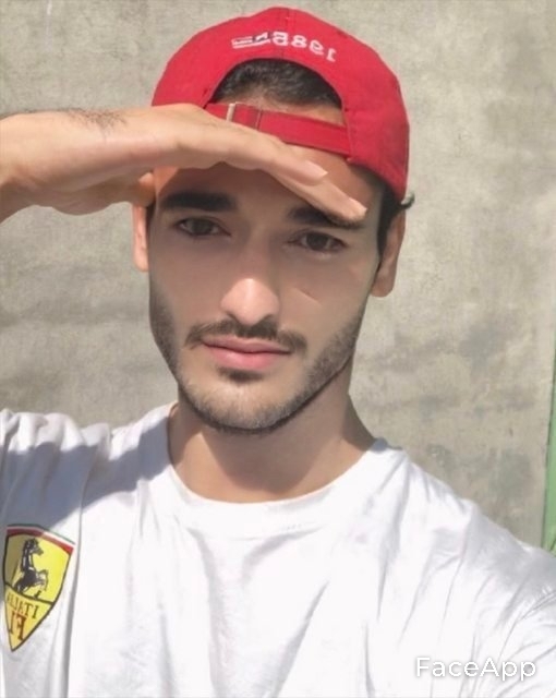 FaceApp 1603337466900