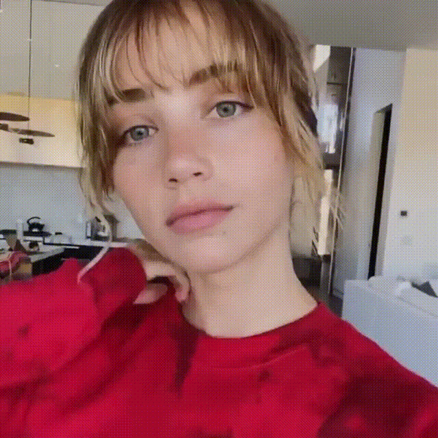 1603390369397