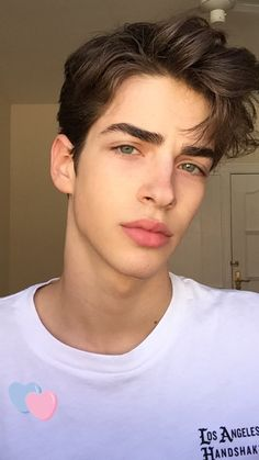 1603658615872