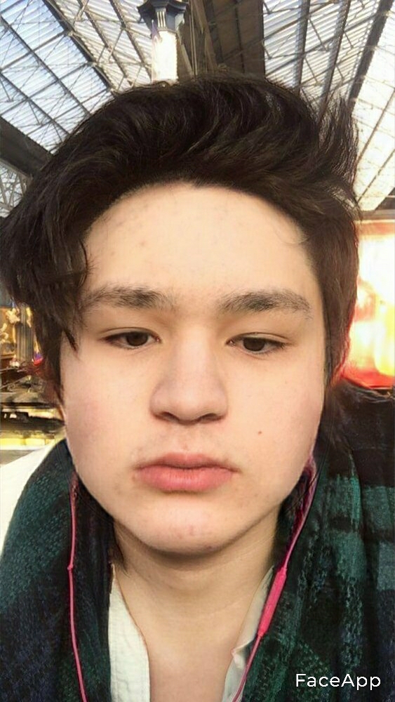 FaceApp 1603986136770