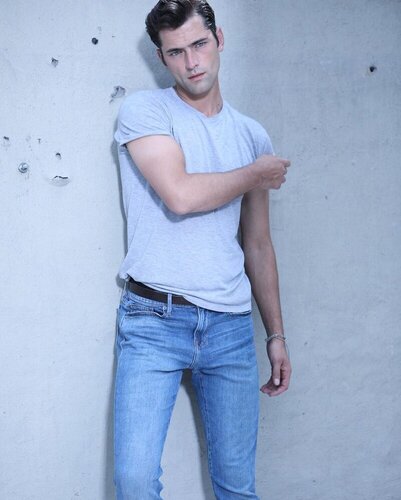 seanopry55_67591116_180581326303180_6618761569781408439_n.jpg