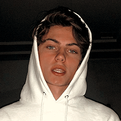 Tumblr ptbfrzwhrc1y0n0ino2 250