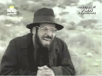 Aaajew rub hands