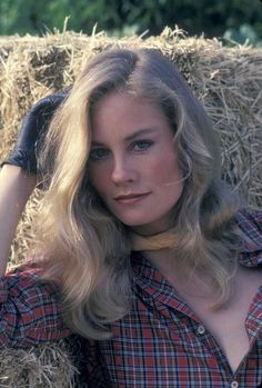 9b41a1ba5a2b9f04507d05078df44240  cybill shepherd top celebrities