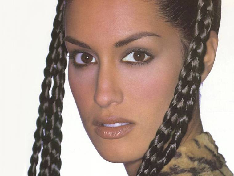 Yasmeen ghauri 13