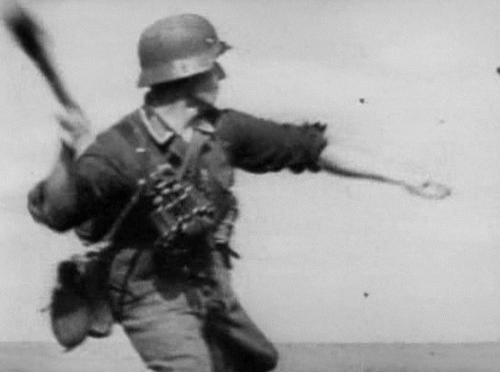 1527354489 ww2 1