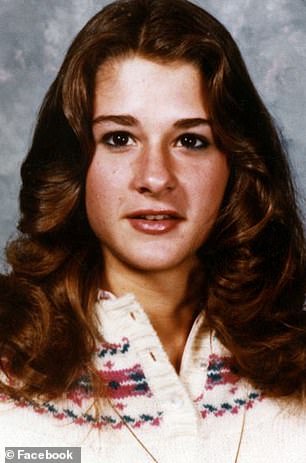 3D3B2C23 51C2 420C B22A F3CF76487245