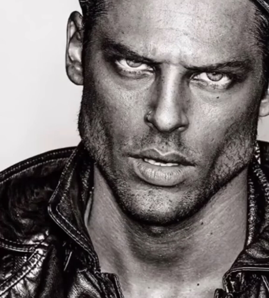 E360FEB2 1044 4FE9 8CC4 585A914C247E